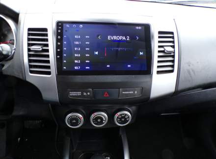 Mitsubishi - Outlander