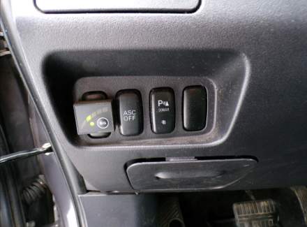 Mitsubishi - Outlander