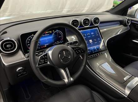 Mercedes-Benz - GLC