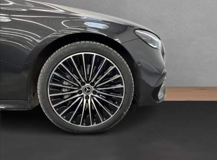 Mercedes-Benz - E-class