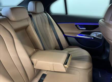 Mercedes-Benz - E-class