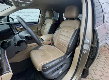 Volkswagen - Touareg