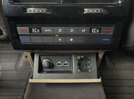 Volkswagen - Touareg