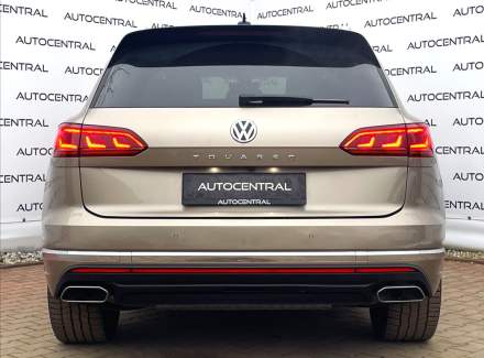 Volkswagen - Touareg