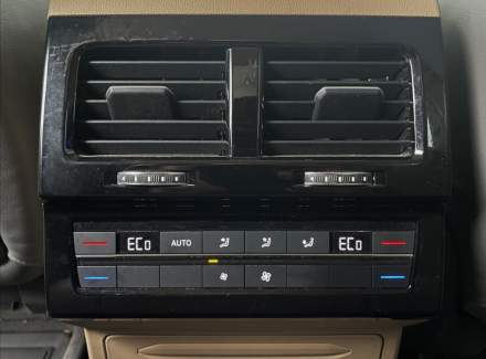 Volkswagen - Touareg