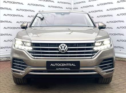 Volkswagen - Touareg