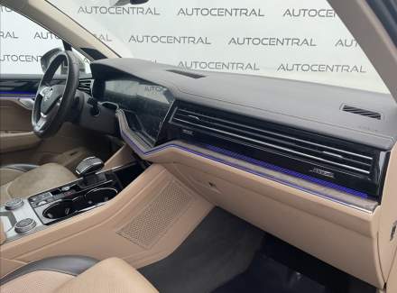 Volkswagen - Touareg