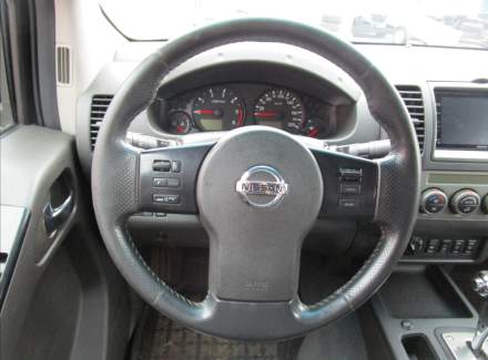 Nissan - Navara