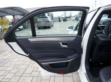 Mercedes-Benz - E-class