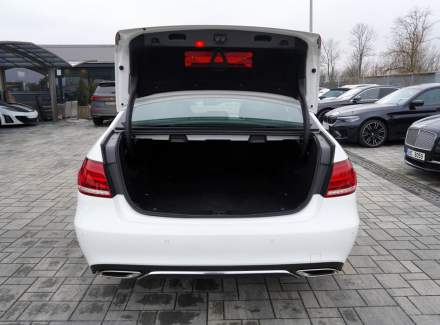 Mercedes-Benz - E-class