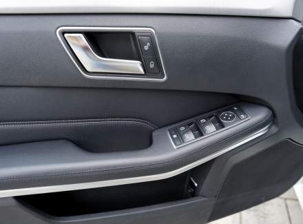 Mercedes-Benz - E-class