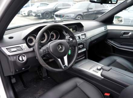 Mercedes-Benz - E-class