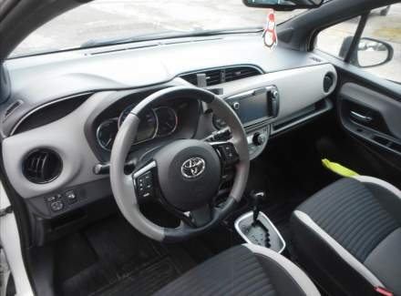 Toyota - Yaris