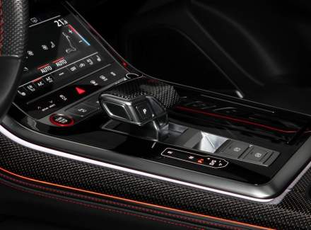 Audi - SQ8