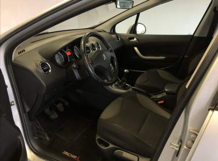 Peugeot - 308
