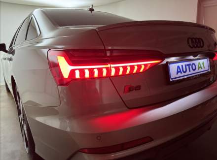 Audi - S6