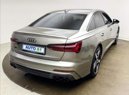 Audi - S6
