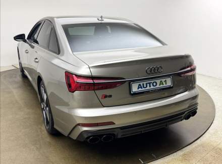 Audi - S6