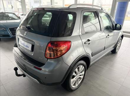 Suzuki - SX4