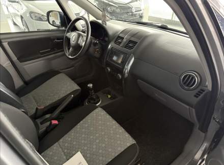 Suzuki - SX4