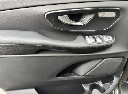 Mercedes-Benz - V-class