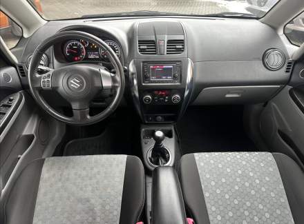 Suzuki - SX4
