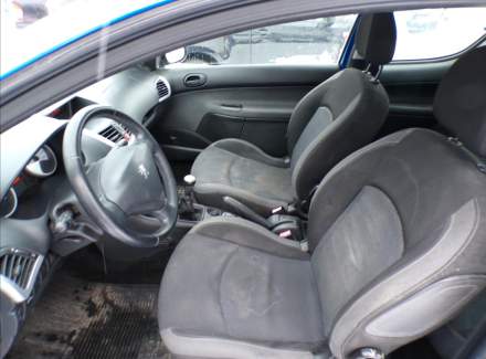 Peugeot - 206