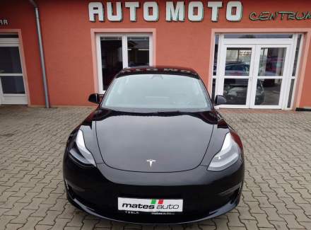 Tesla - Model 3