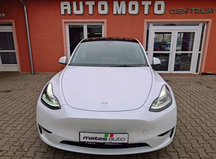 Tesla - Model Y