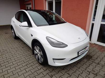 Tesla - Model Y