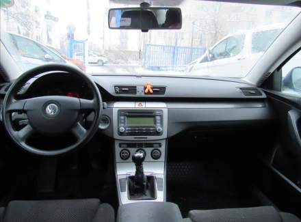 Volkswagen - Passat