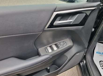 Mitsubishi - Outlander