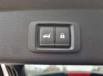 Mitsubishi - Outlander