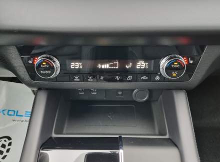 Mitsubishi - Outlander