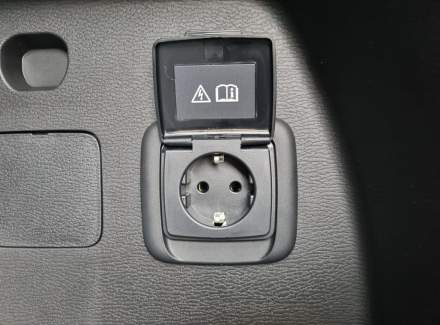 Mitsubishi - Outlander