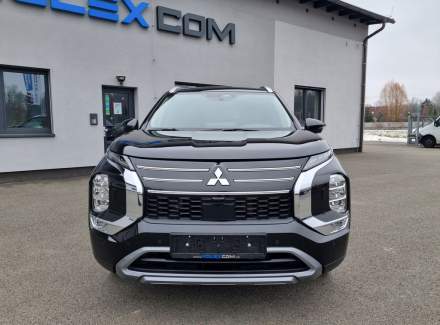 Mitsubishi - Outlander