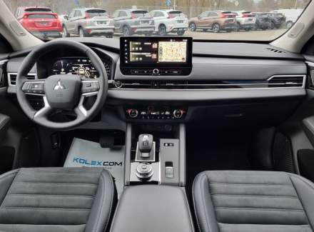 Mitsubishi - Outlander