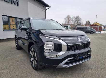 Mitsubishi - Outlander