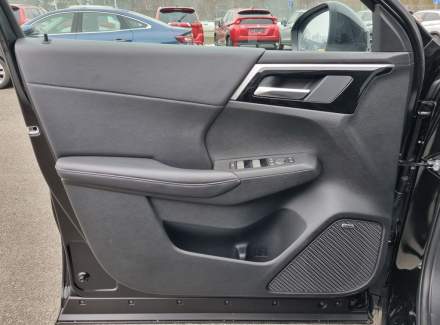 Mitsubishi - Outlander