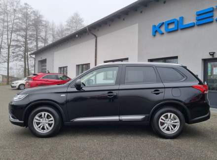 Mitsubishi - Outlander