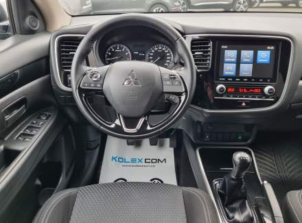 Mitsubishi - Outlander