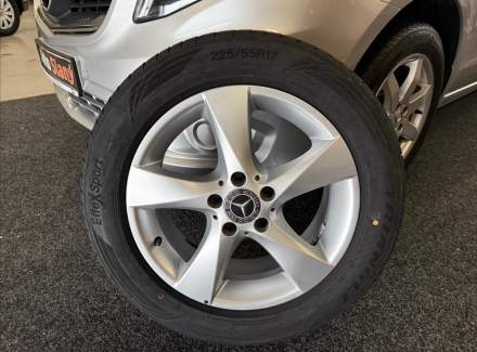 Mercedes-Benz - Vito