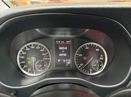 Mercedes-Benz - V-class