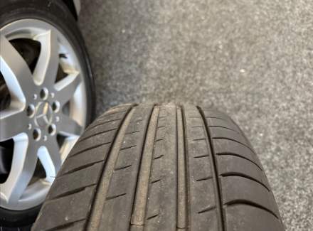 Mercedes-Benz - V-class