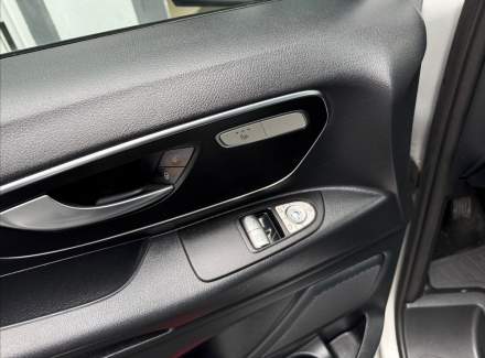 Mercedes-Benz - V-class