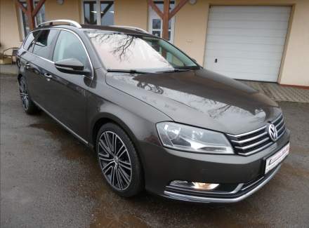 Volkswagen - Passat