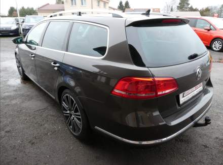 Volkswagen - Passat