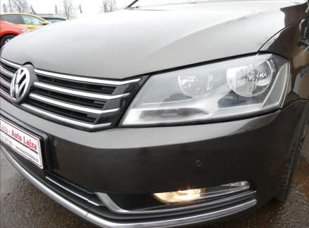 Volkswagen - Passat