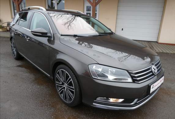 Volkswagen - Passat
