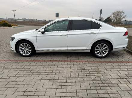 Volkswagen - Passat